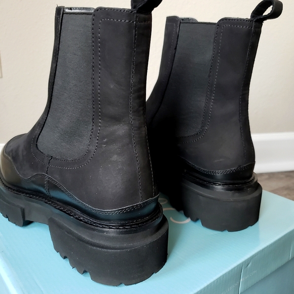 Seychelles | Savor The Moment Chelsea Combat Boot - Picture 9 of 16